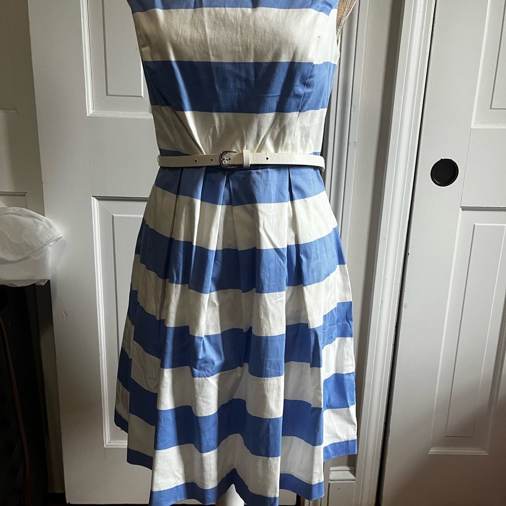 Forever 21 Blue and White Pleated Strapless Sundress